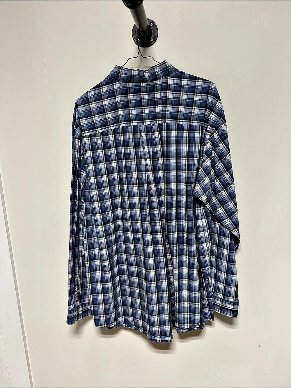 Men’s Cinch Button down - Picture 4 of 4